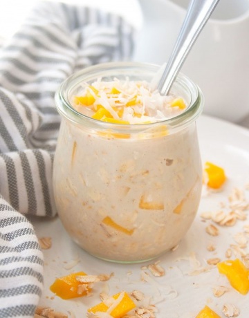 Mango overnight oats | brightrootskitchen.com